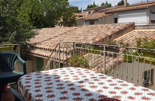 Aubagne Apartment | HAUT DE VILLA AVEC EXTERIEURS, à Aubagne, pays de Marcel Pagnol