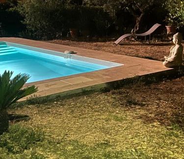 Toulon Apartment | Hauteurs de Toulon : Charmant studio piscine