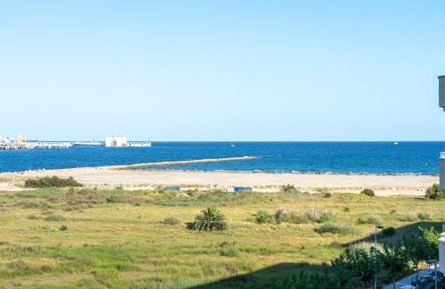 La Pineda Apartment | Hauzify I Apartament Mare Internum