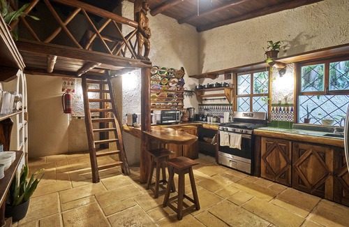 Mal Pais Hotel | Havana Lodge
