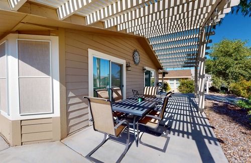 Havasu Lake House | Havasu Lake Home - Access to Pool, Hot Tub & Clubhouse with Pool Table & Gym