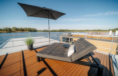 Oberhavel Boat Rental | Havel River Houseboat