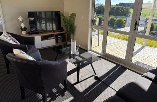 Havelock North House | Havelock Cottage - Pukeko Nest