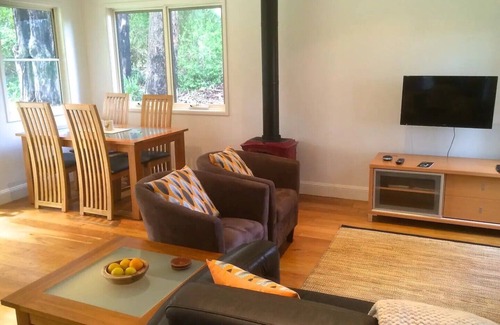 Jaspers Brush House | Haven Hideaway