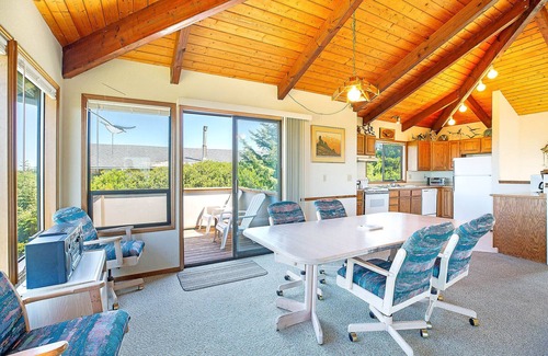 Copalis Beach House | Haven Hideaway - Ocean Views from Every Room