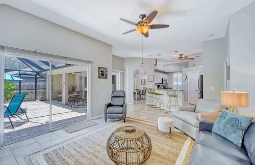 Sarasota House | Haven Hideaway with Saltwater Pool 3br Sleeps 8