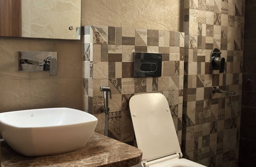 Sector 31 Hotel | Haven Hotel & Corporate Suites, Sector 31, Gurgaon