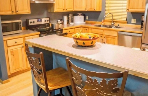 Big Sky Condo | Haven in Big Sky w/Views and Hot Tub- Town Center