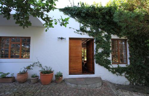 Onrus Apartment | Haven of Peace and Garden Cottage