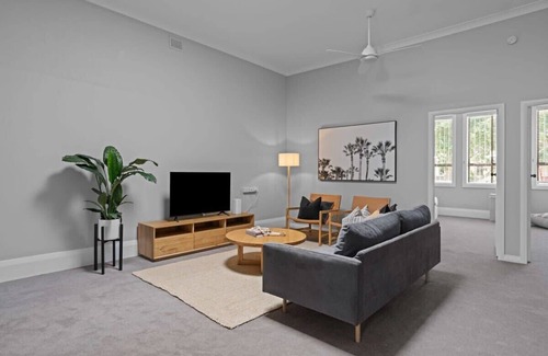 Newcastle West Apartment | Haven on Hunter | 500m to Civic Theatre