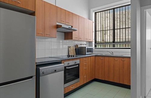 Newcastle West Apartment | Haven on Hunter | 500m to Civic Theatre