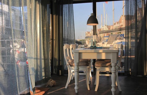 Cuxhaven Boat Rental | Havenkoje