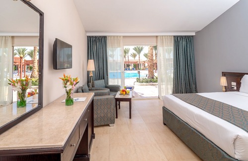 Al Ahyaa Hotel | Hawaii Le Jardin Aqua Park Resort - Caters to Couples