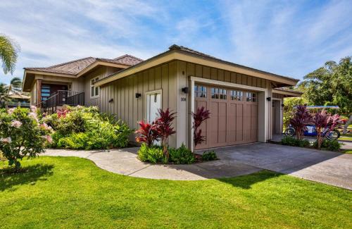 Kamuela House | HAWAIIAN JEWEL Family friendly KaMilo 4BR Home Walk to Pauoa Beach