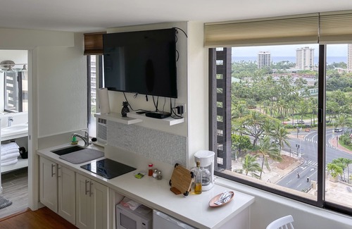 McCully - Moiliili Condo | Hawaiian Monarch 1603 Condo by RedAwning