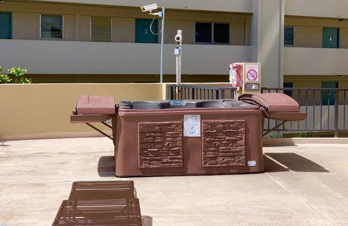McCully - Moiliili Condo | Hawaiian Monarch 1804 Condo by RedAwning