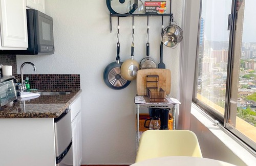 McCully - Moiliili Condo | Hawaiian Monarch 2513 Condo by RedAwning