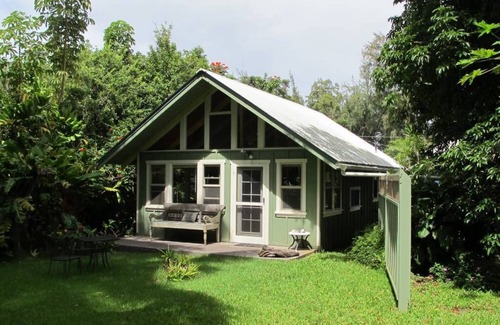 Kapaau Cottage | Hawaiian Tropical Garden Hideaway Cottage. Hawi /Kapaau