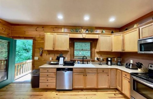 Stecoah Cabin | Hawg Hideaway, near ‘Tail of the Dragon’ & Deals Gap