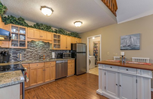 Mill Spring House | Hawk Ridge Retreat Lake Front Home Boat Rental 12 Min. to TIEC