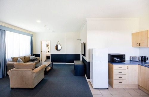 Clarendon Hotel | Hawkesbury Race Club Motel