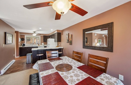 North Creek House | Hawkeye 21e - Spacious Townhome For Families 2 Bedroom Townhouse by The Summit at Gore Mountain
