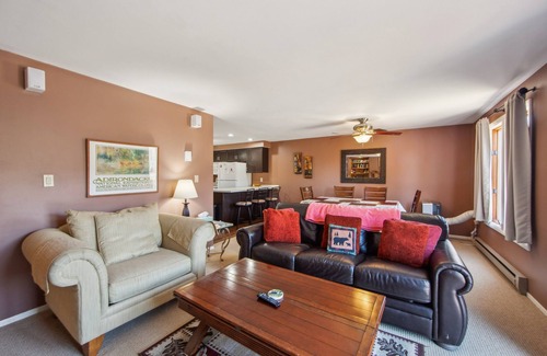 North Creek House | Hawkeye 21e - Spacious Townhome For Families 2 Bedroom Townhouse by The Summit at Gore Mountain