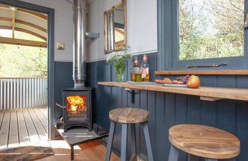 Knowstone Ski Chalet | Hawkings Hideaway