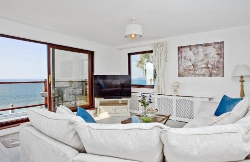 Downderry House | Hawks Ridge