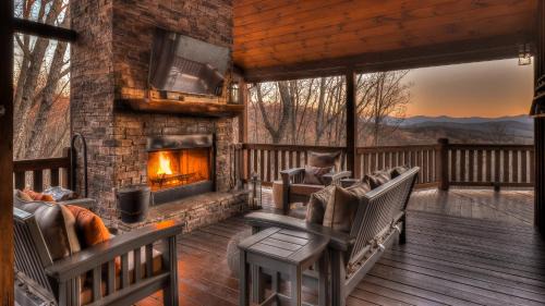 Morganton House | Hawksnest