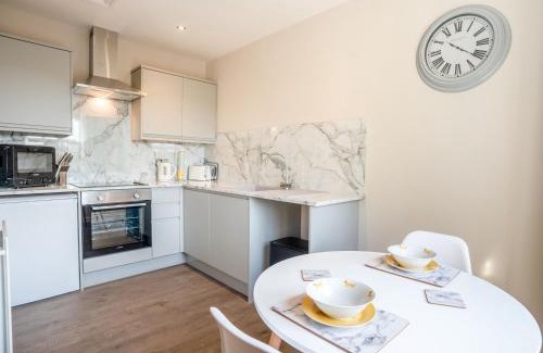 Richmond House | Hawthorn Cottage