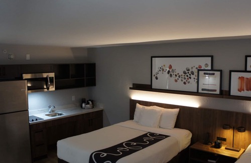Knoxville Hotel | Hawthorn Extended Stay By Wyndham Knoxville