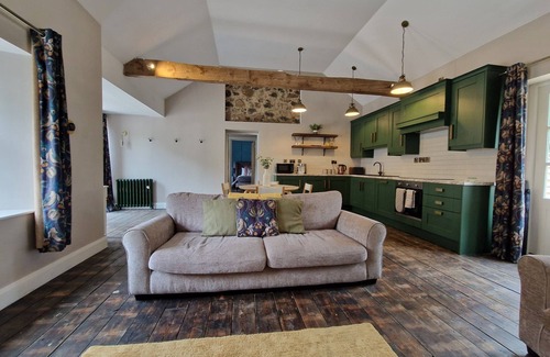 Ballymena Cottage | Hawthorn Hollow