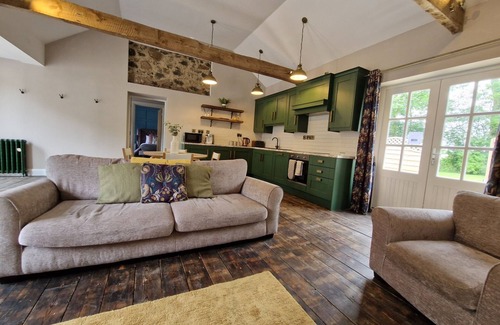 Ballymena Cottage | Hawthorn Hollow