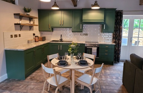 Ballymena Cottage | Hawthorn Hollow