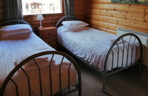 Kenwick Cabin | Hawthorn Lodge - Woodland Lodge with hot tub