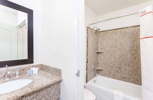 Victorville Hotel | Hawthorn Suites by Wyndham Victorville