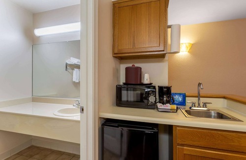 Fogelsville Hotel | Hawthorn Suites by Wyndham Allentown-Fogelsville