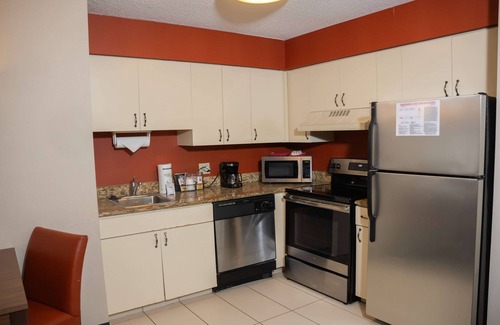 Erie Hotel | Hawthorn Suites BY Wyndham Erie