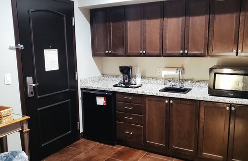 Lubbock Hotel | Hawthorn Suites by Wyndham Lubbock