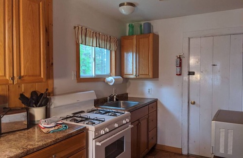 Raymond Cottage | Hawthorne Cottages Beachtop