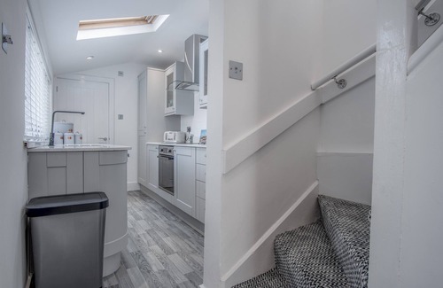 Tenby Cottage | Hawtree Cottage - 2 Bed Cottage - Tenby
