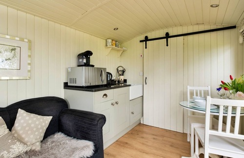 Nordley House | Hay and Hedgerow Glamping by Interhome