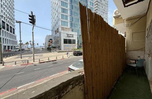 Tel Aviv Apartment | HaYarkon Seaside - Studio On The Beach By Vacay