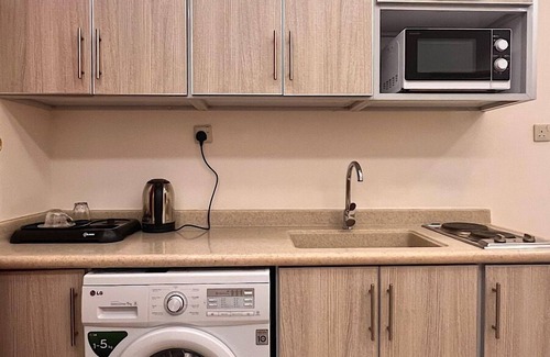 Hera Street Apartment | HAYAT ALRUWZ