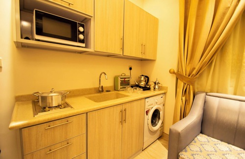 Hera Street Apartment | HAYAT ALRUWZ