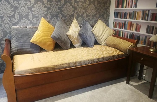 Glastonbury House | Haydn House