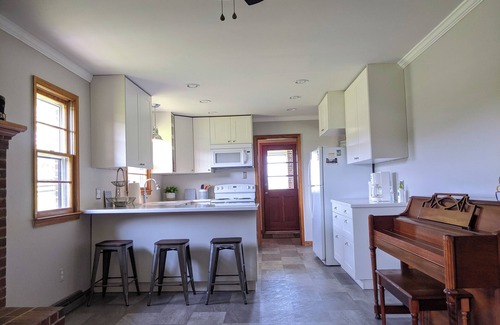 Lexington House | "HayDown" - Private 3-bedroom countryside house just outside lovely Lexington