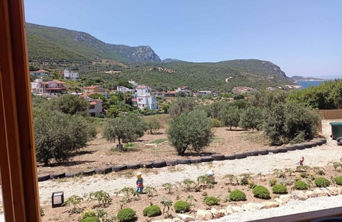 Karaburun Ski Chalet | Hayela Bungalov Otel ve Restaurant