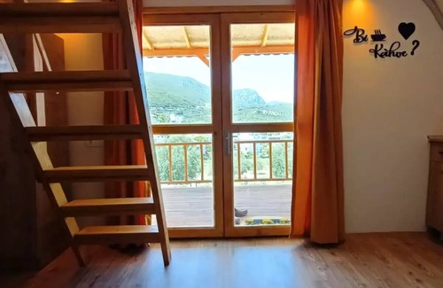 Karaburun Ski Chalet | Hayela Bungalov Otel ve Restaurant
